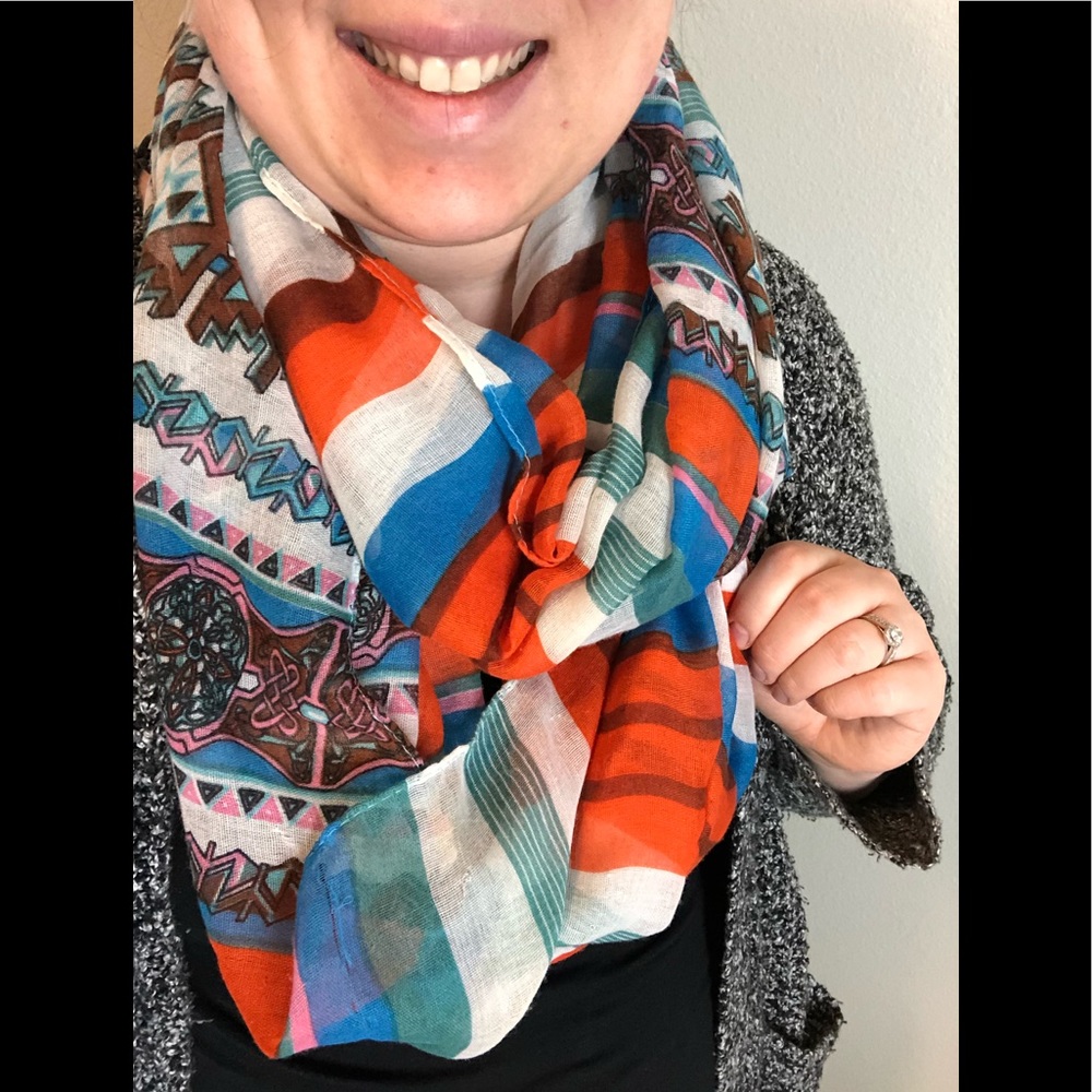Mixed pattern infinity scarf
